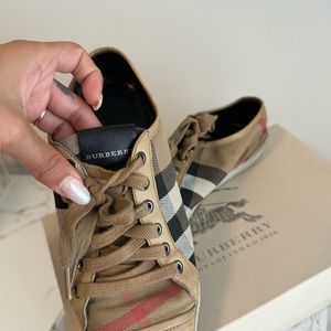 Burberry Sneakers